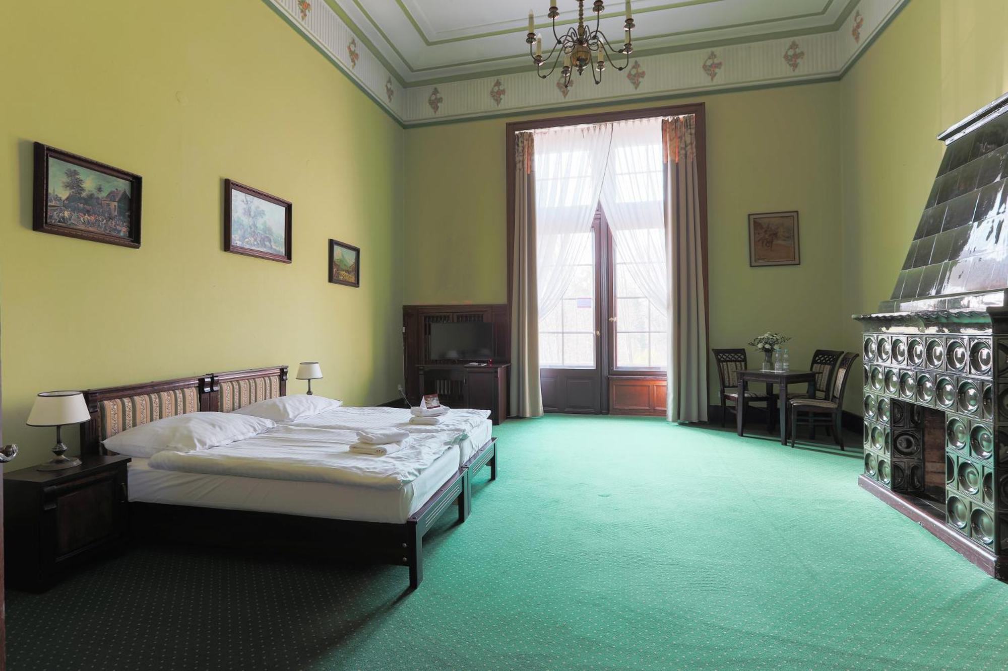 Hotel Moszna Zamek Exterior foto