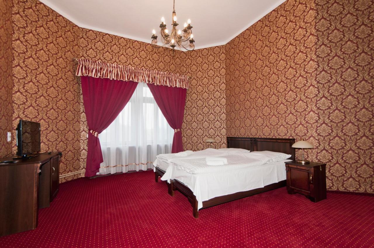 Hotel Moszna Zamek Exterior foto